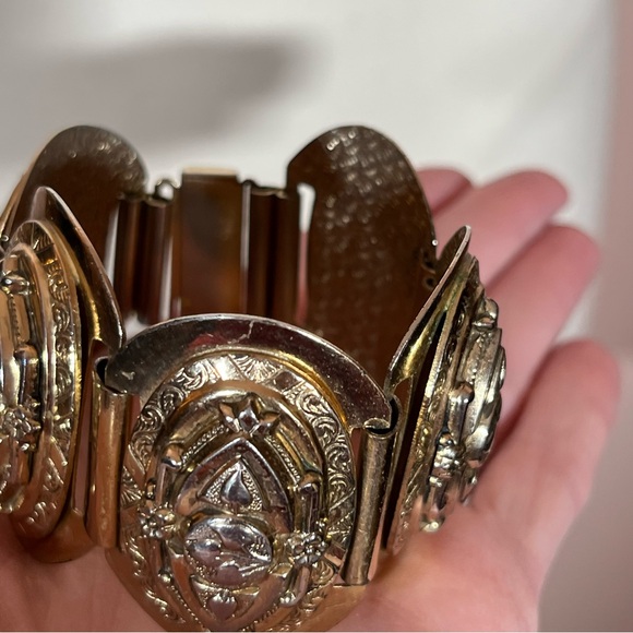 Vintage Victorian Goth Oversized cosplay medieval Renaissance Gold Bracelet - Picture 16 of 17